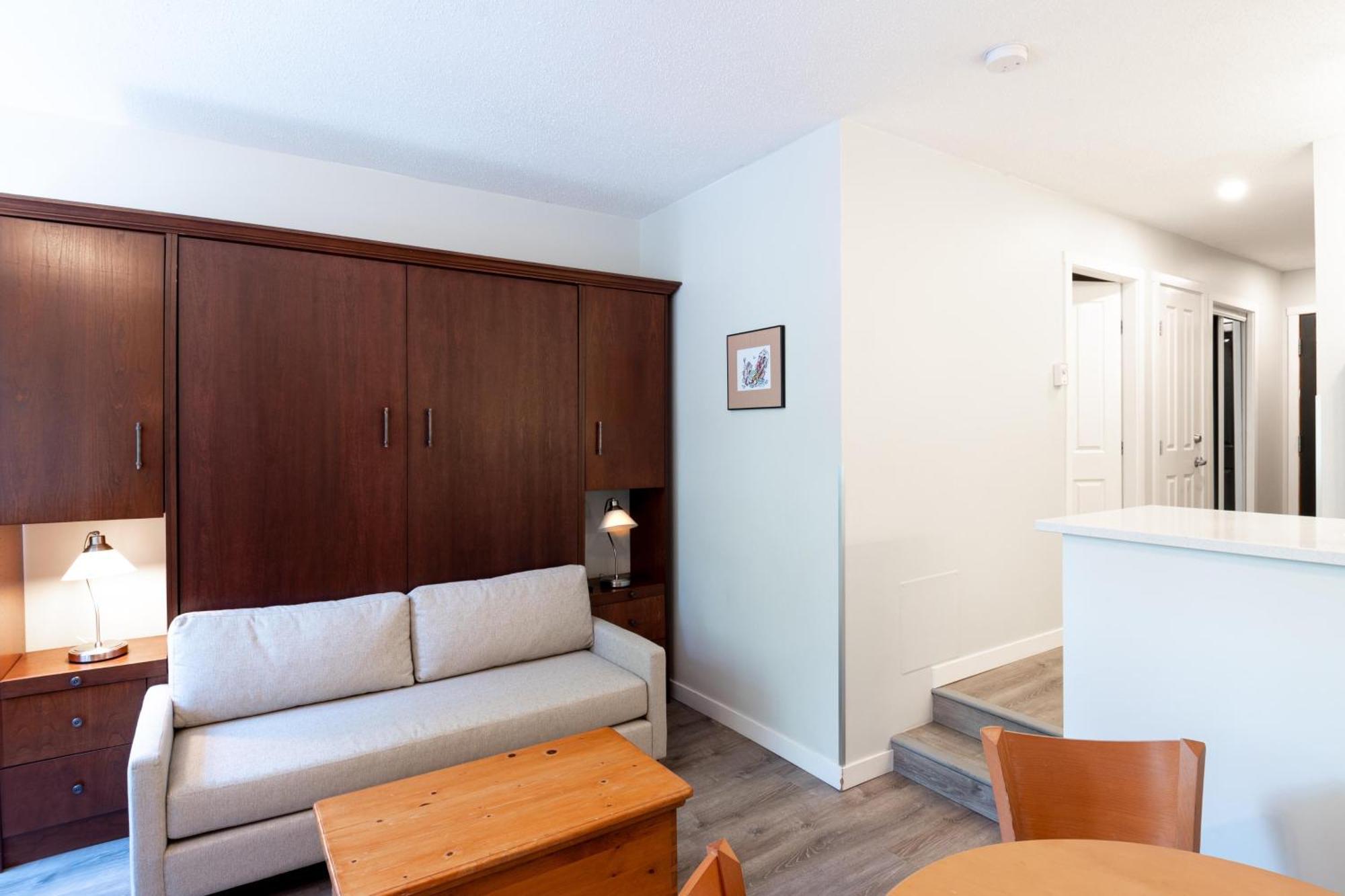 Alpenglow Lodge Family Studio With Murphy Bed By Mva Whistler Luaran gambar