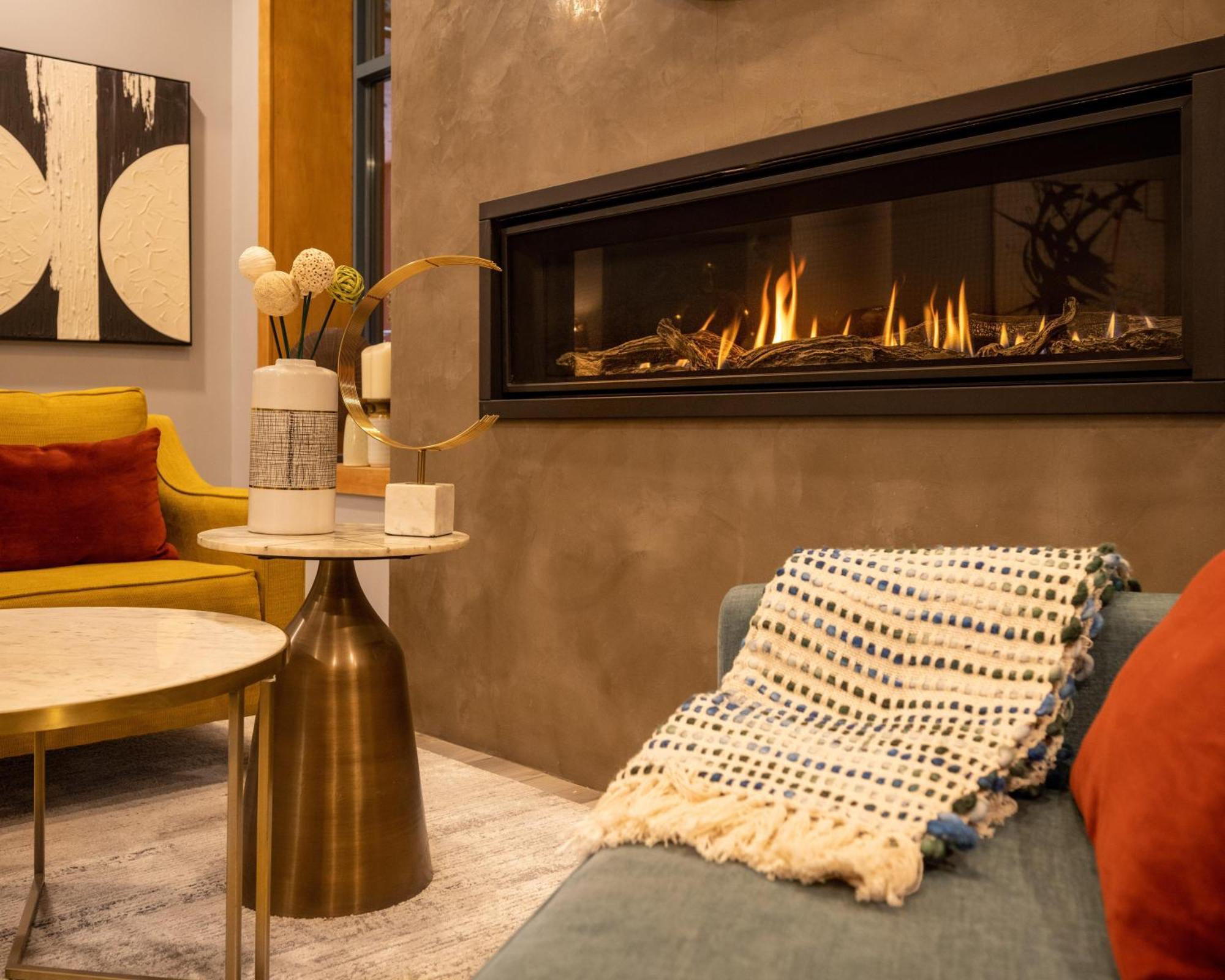 Alpenglow Lodge Family Studio With Murphy Bed By Mva Whistler Luaran gambar