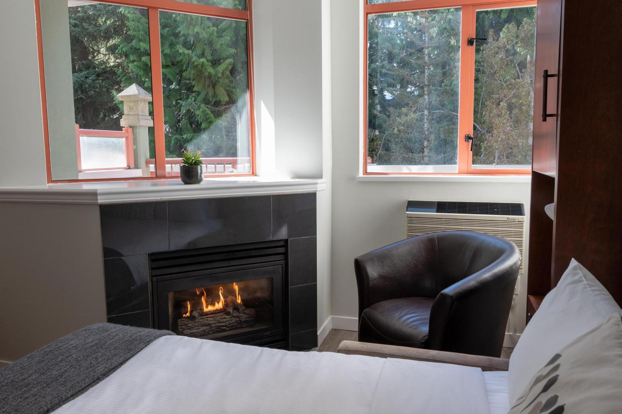 Alpenglow Lodge Family Studio With Murphy Bed By Mva Whistler Luaran gambar